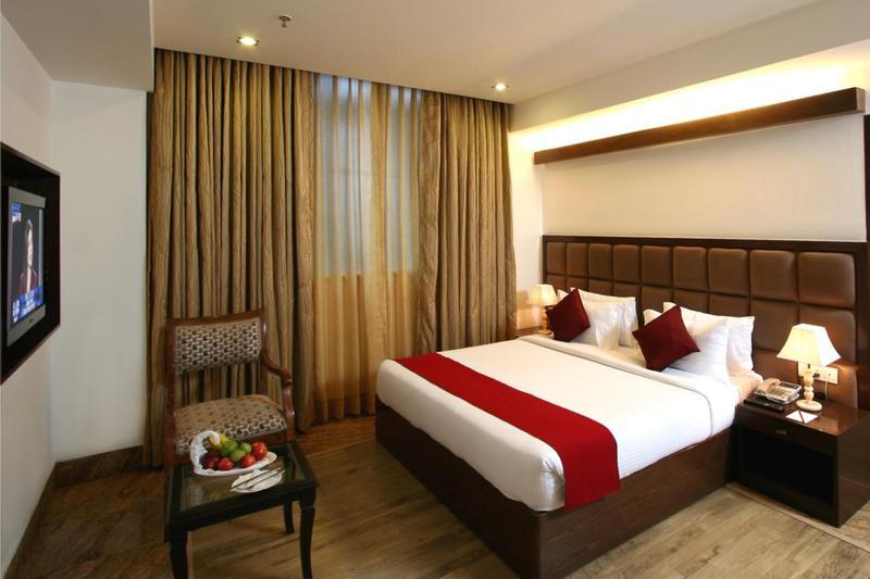 Taurus Sarovar Portico New Delhi Exteriör bild